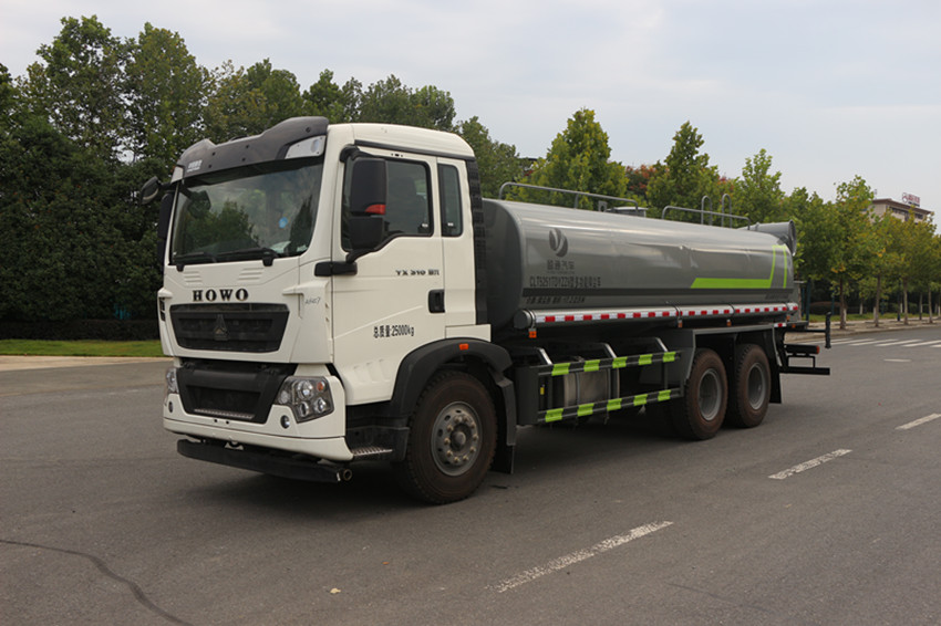 重汽豪沃22方抑塵車-霧炮車